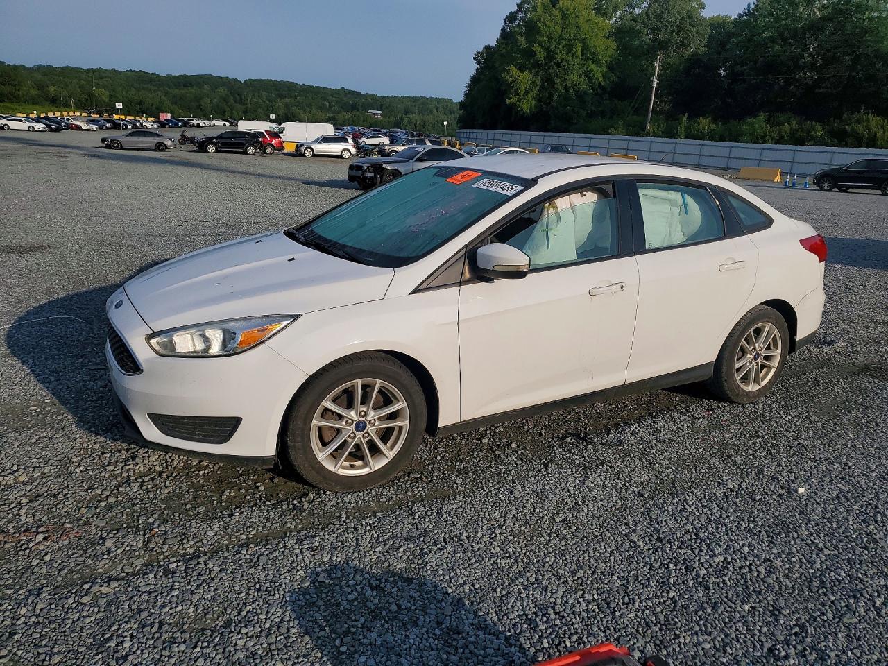 2016 FORD FOCU SE | 1FADP3F21GL393268 | UPCARS
