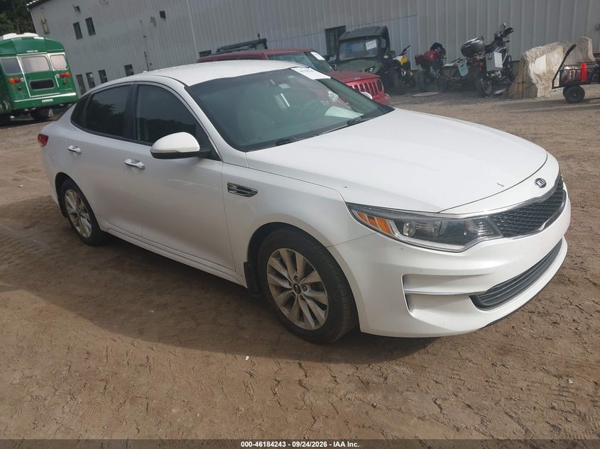 2018 KIA OPTIMA LX | 5XXGT4L36JG259627 | UPCARS