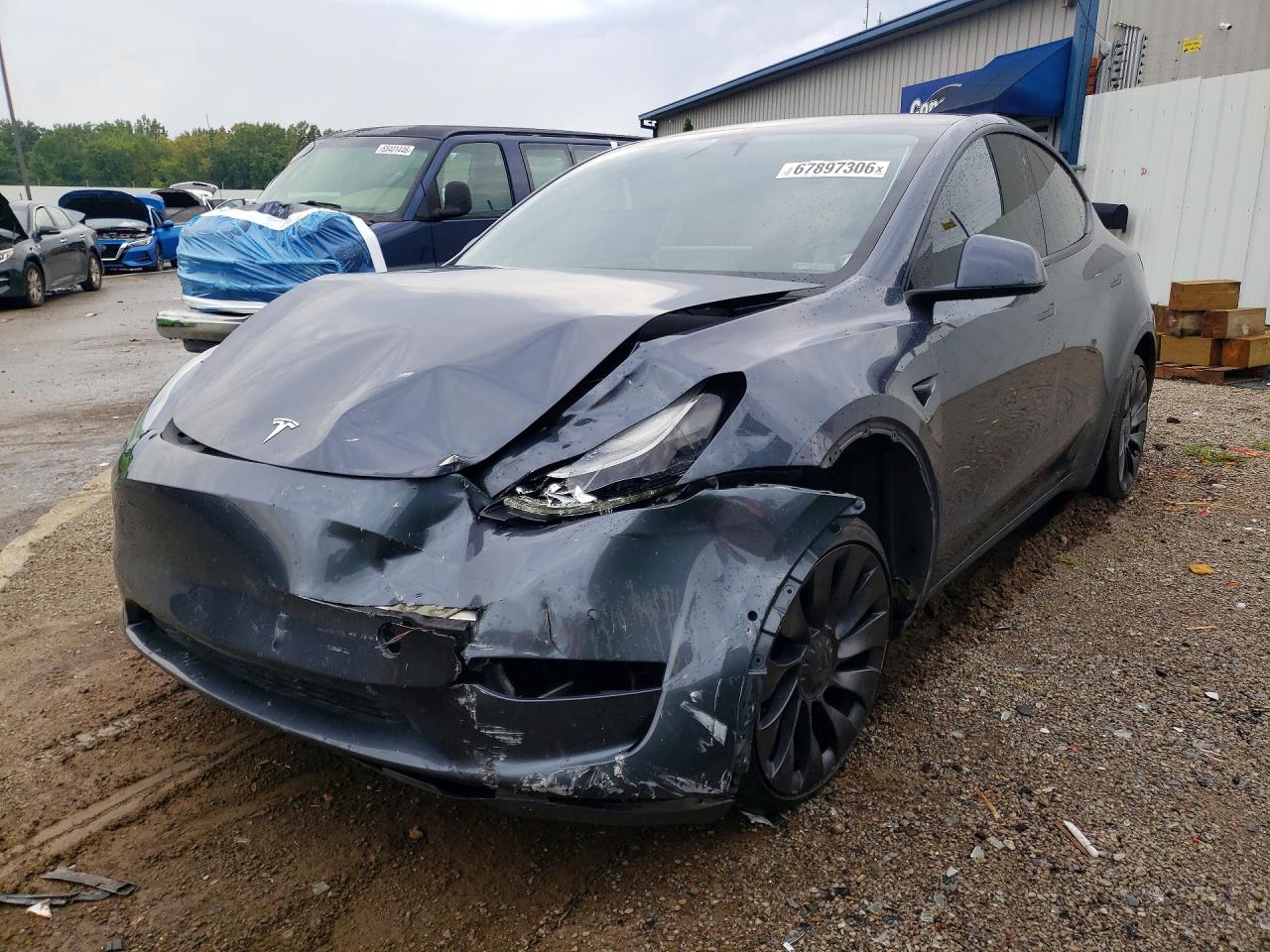 2022 TESLA MODEL Y | 7SAYGDEF2NF462400 | UPCARS