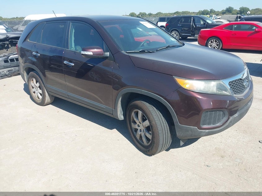 2011 KIA SORENTO LX | 5XYKT3A17BG113711 | UPCARS