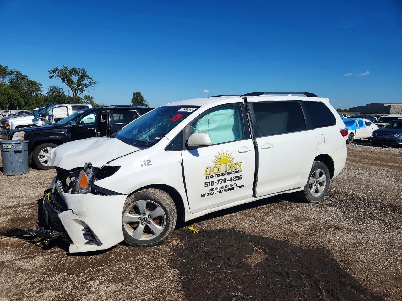 2018 TOYOTA SIENNA LE | 5TDKZ3DC8JS903371 | UPCARS