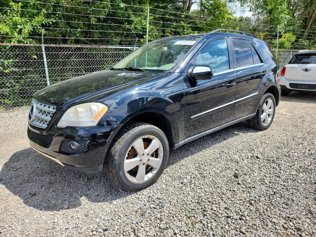 2010 MERCEDES-BENZ M-CLASS 350 4MATIC | 4JGBB8GB6AA575851 | UPCARS