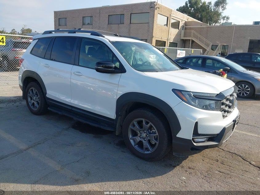 2024 HONDA PASSPORT AWD TRAILSPORT | 5FNYF8H62RB005904 | UPCARS