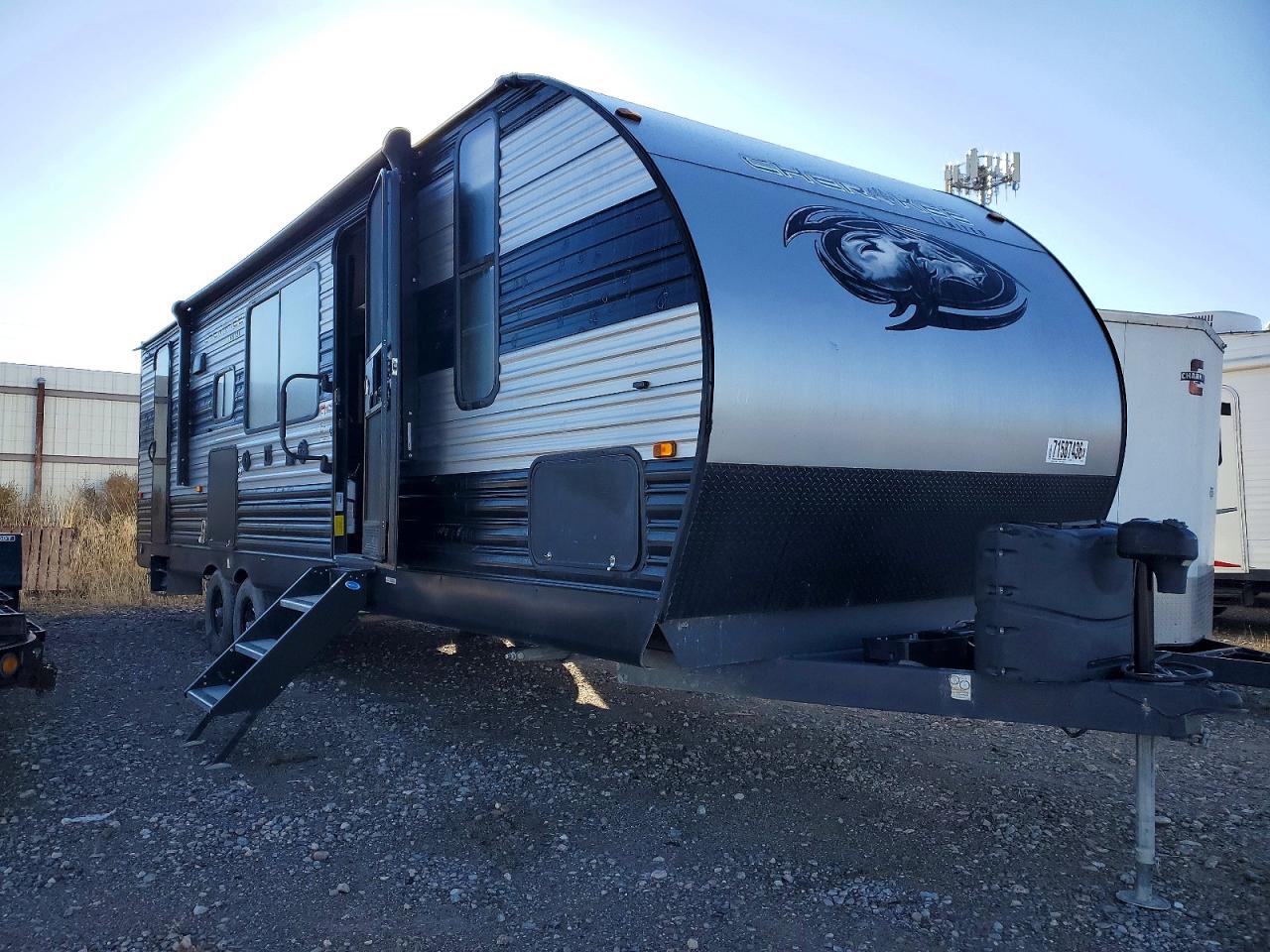 2022 FOREST RIVER CHEROKEE 2 CHEROKEE CAMPER | 4X4TCKC25NX158114 | UPCARS