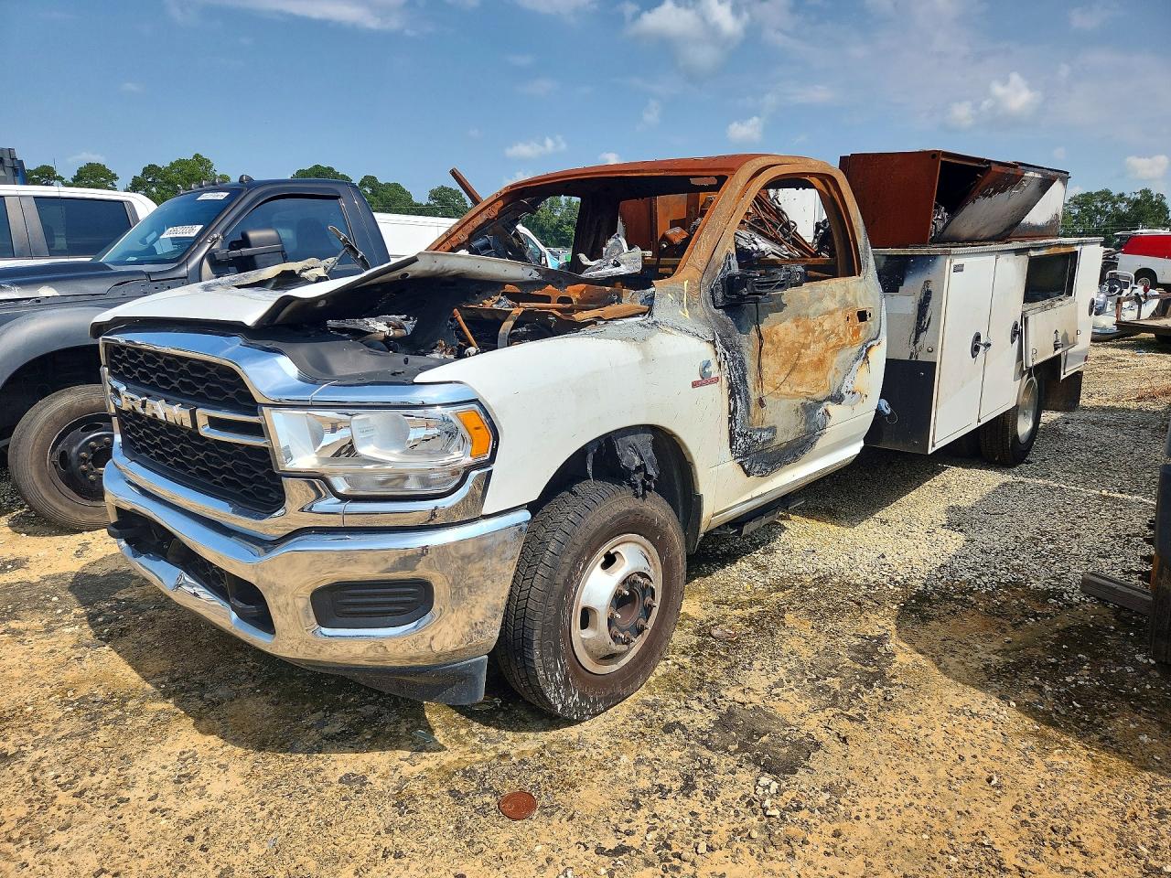 2024 RAM 3500 | 3C7WRTBL5RG215684 | UPCARS