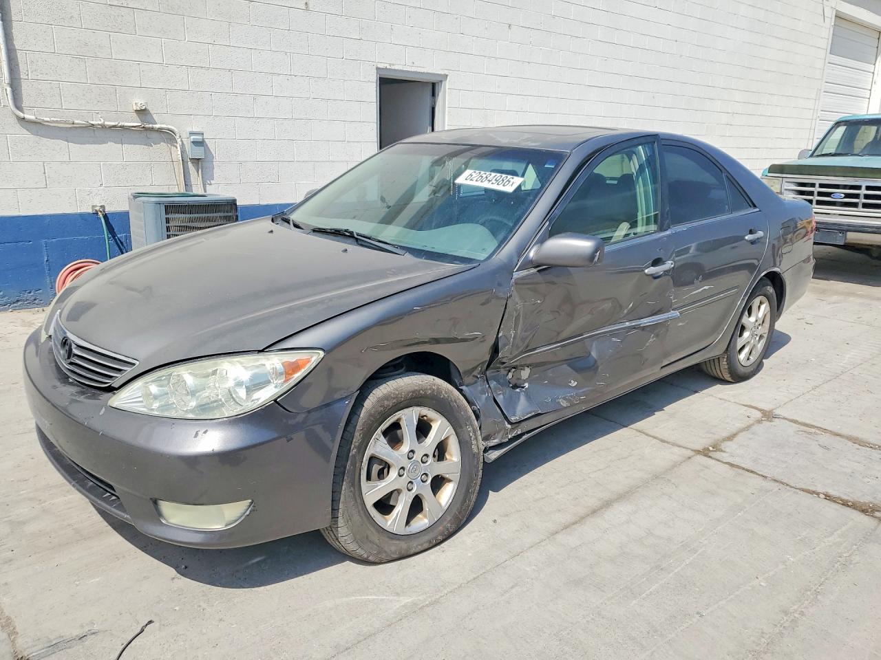 2005 TOYOTA CAMRY XLE | 4T1BE30K55U584923 | UPCARS