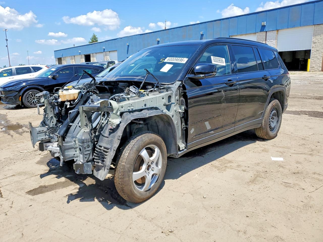 2024 JEEP CHEROKEE L LIMITED | 1C4RJKBG7R8595857 | UPCARS