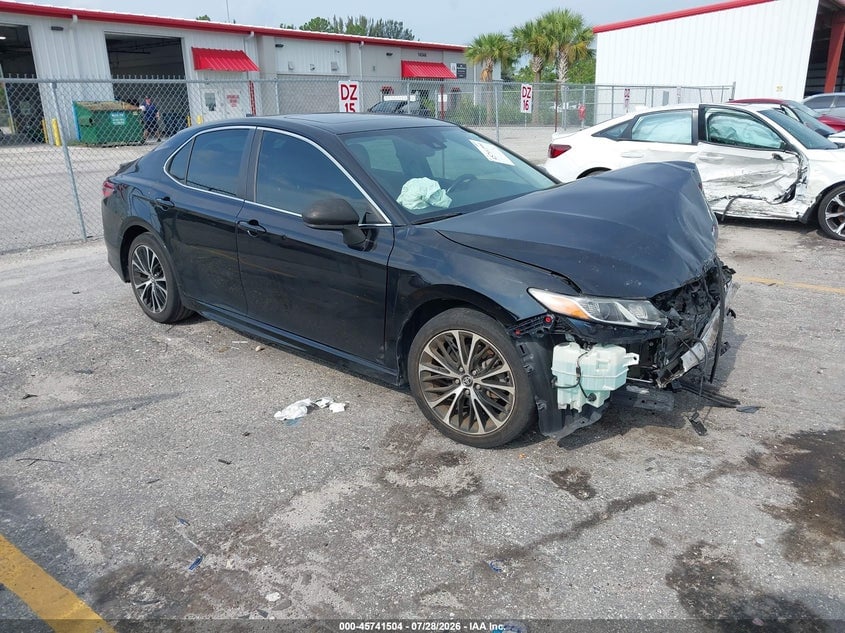 2019 TOYOTA CAMRY SE | 4T1B11HK8KU706884 | UPCARS
