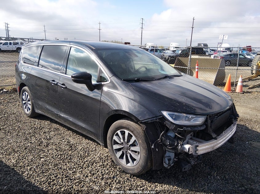 2023 CHRYSLER PACIFICA HYBRID TOURING L | 2C4RC1L77PR588802 | UPCARS