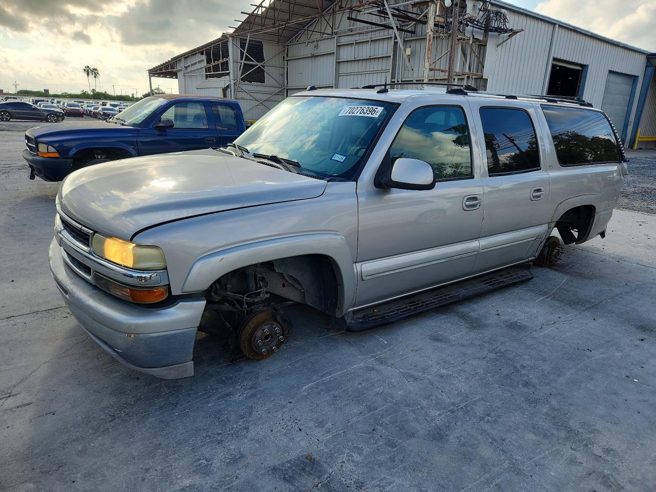 2004 CHEVROLET SUBURBAN C1500 | 3GNEC16Z84G142601 | UPCARS