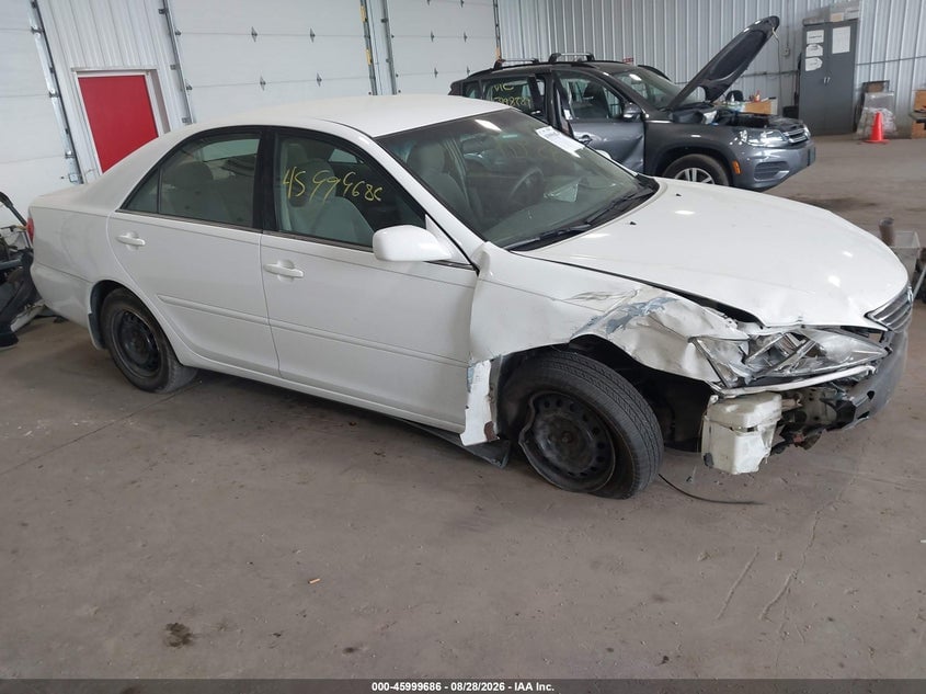 2005 TOYOTA CAMRY LE | 4T1BE32K15U613671 | UPCARS