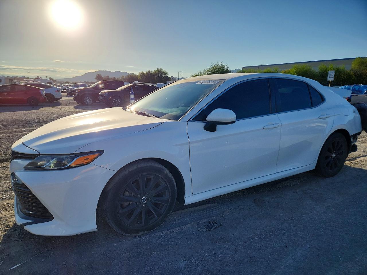 2018 TOYOTA CAMRY LE | 4T1B11HK4JU063352 | UPCARS