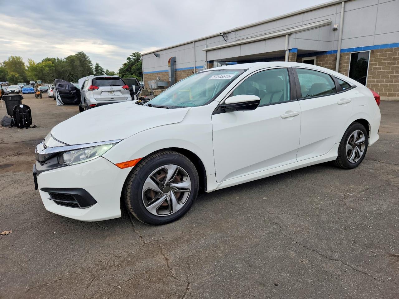 2016 HONDA CIVIC LX | 19XFC2F57GE205560 | UPCARS