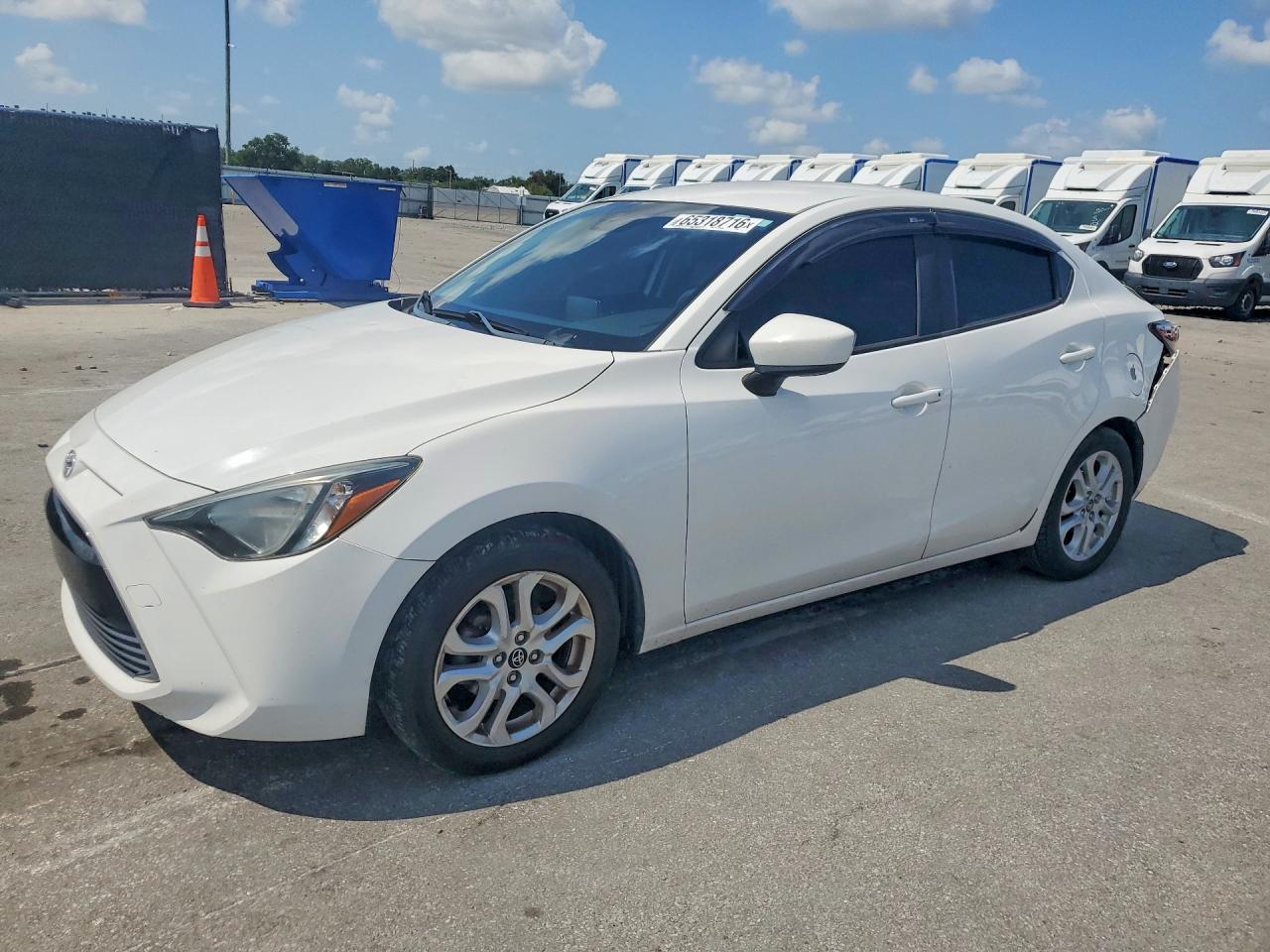2018 TOYOTA YARIS BASE | 3MYDLBYV4JY300959 | UPCARS