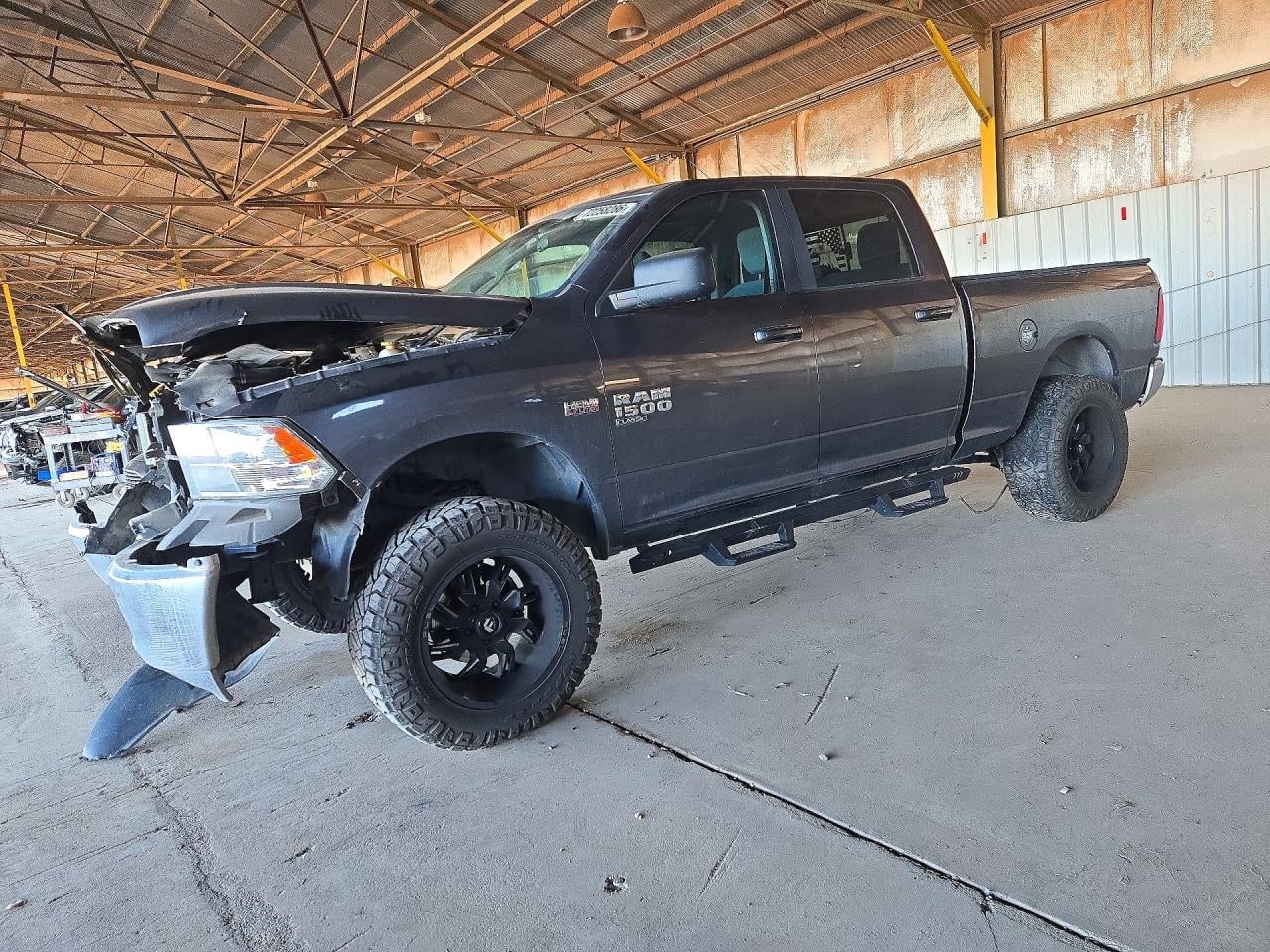2019 RAM 1500 SLT | 1C6RR6TT9KS654015 | UPCARS