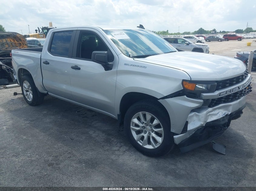2021 CHEVROLET SILVERADO 1500 4WD  SHORT BED CUSTOM | 3GCPYBEK7MG239415 | UPCARS