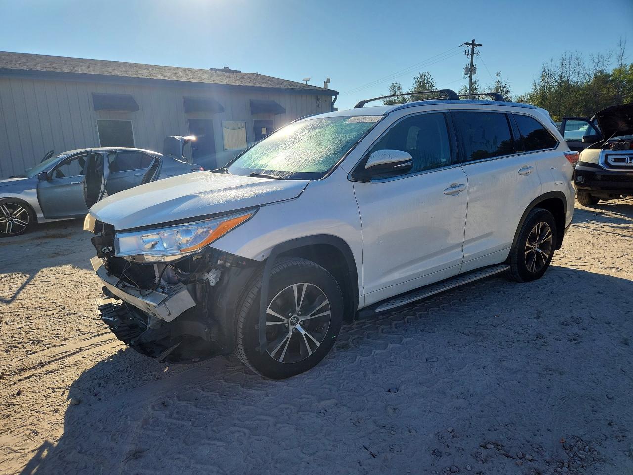 2016 TOYOTA HIGHLANDER XLE | 5TDKKRFH0GS165283 | UPCARS
