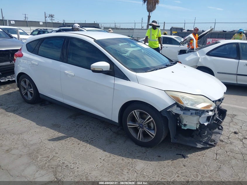 2014 FORD FOCU SE | 1FADP3K21EL461457 | UPCARS
