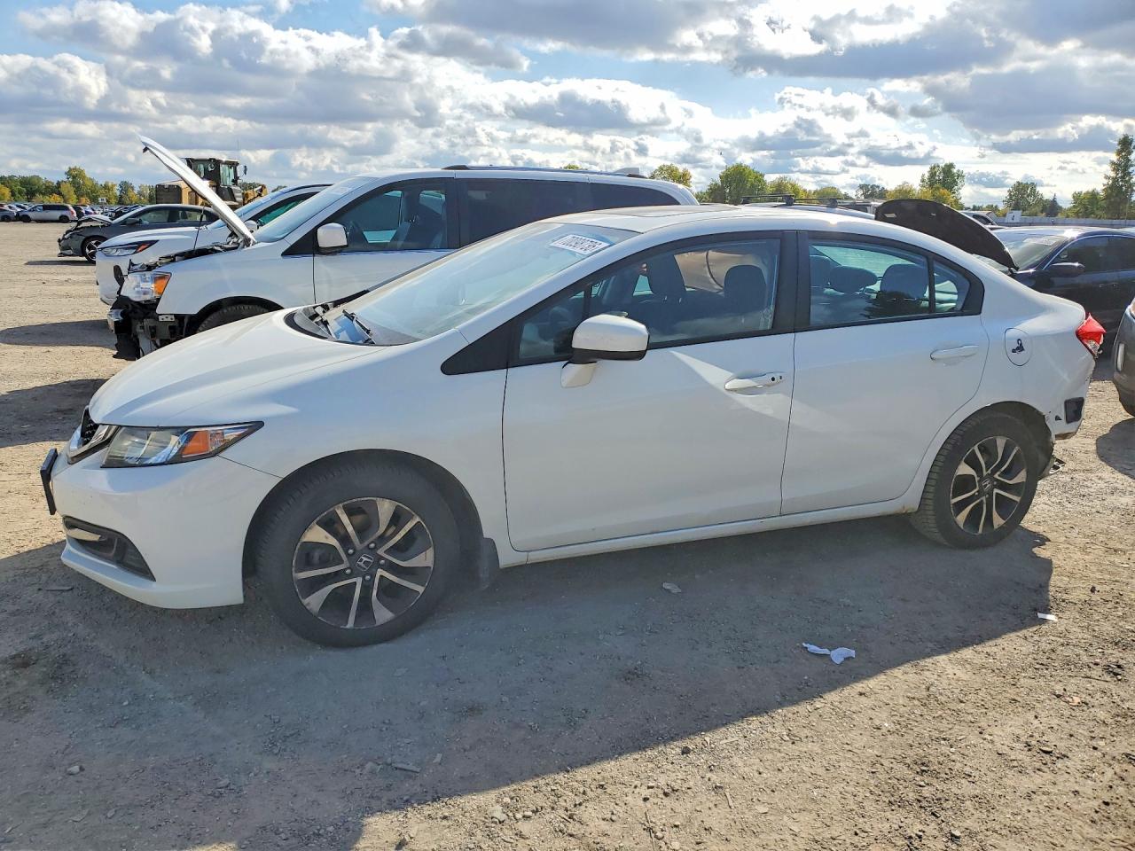 2015 HONDA CIVIC LX | 2HGFB2F59FH008042 | UPCARS