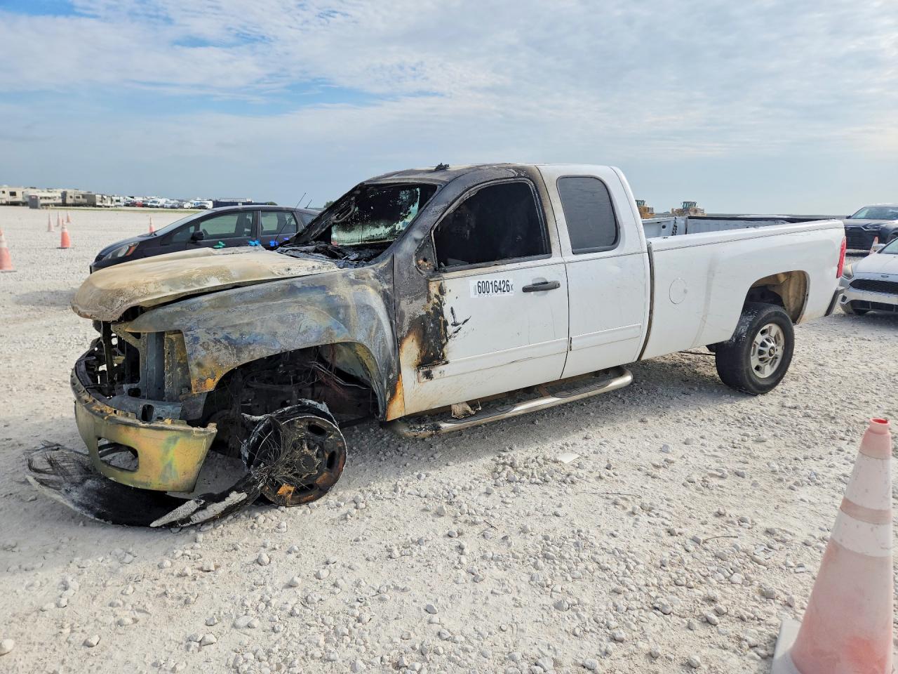 2013 CHEVROLET SILVERADO C2500 HEAVY DUTY LT | 1GC2CXCG8DZ154362 | UPCARS