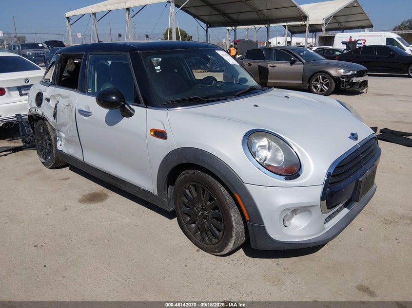 2017 MINI HARDTOP COOPER | WMWXU1C35H2F77623 | UPCARS
