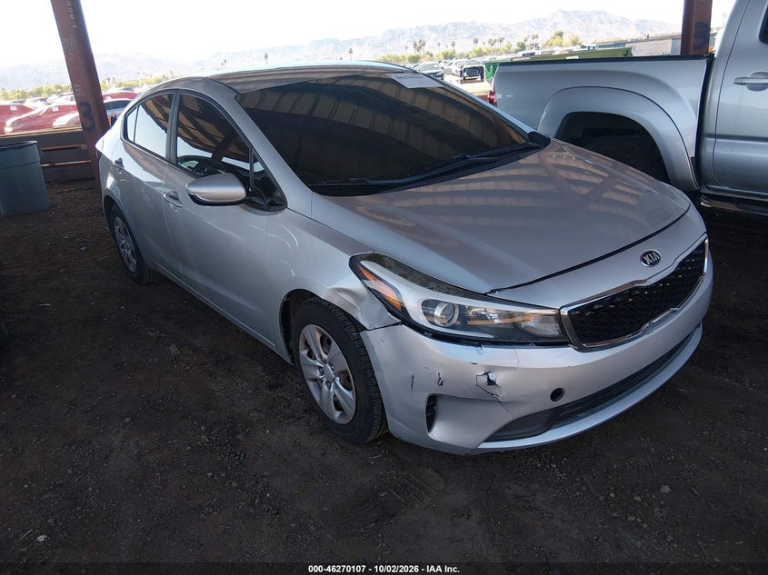 2018 KIA FORTE LX | 3KPFK4A75JE175232 | UPCARS