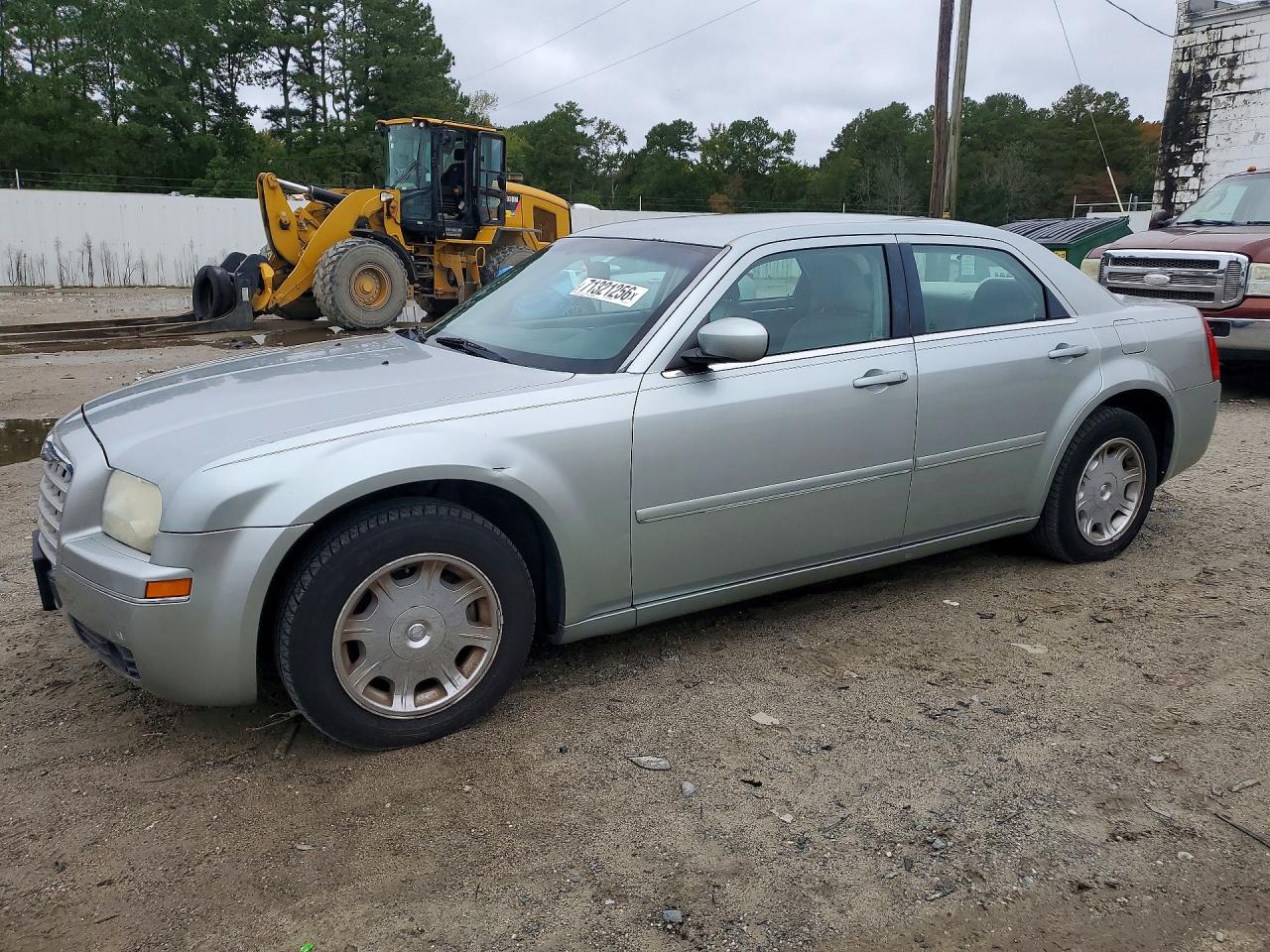 2005 CHRYSLER 300 TOURING | 2C3JA53G45H502766 | UPCARS