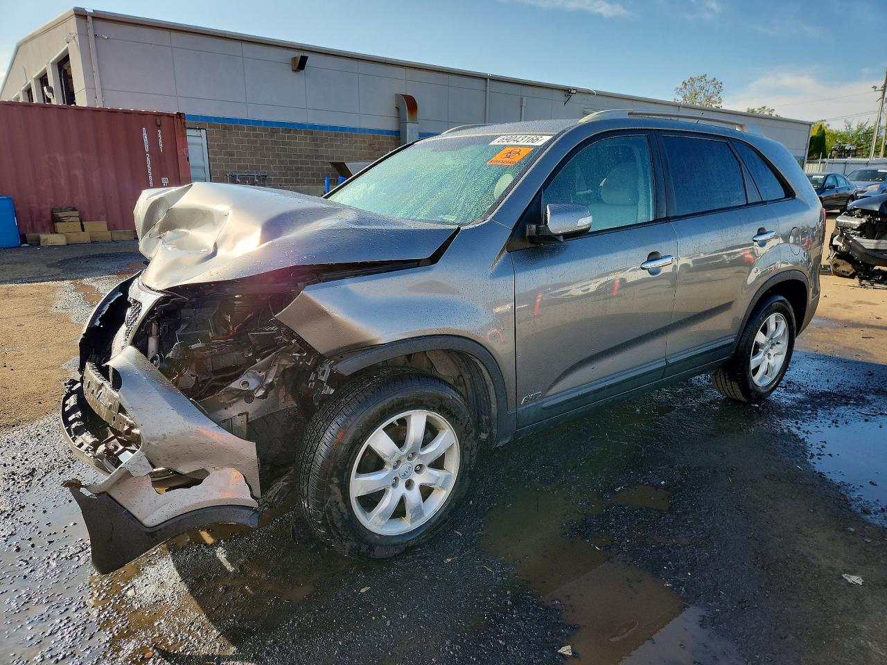 2012 KIA SORENTO LX | 5XYKTCA68CG284044 | UPCARS