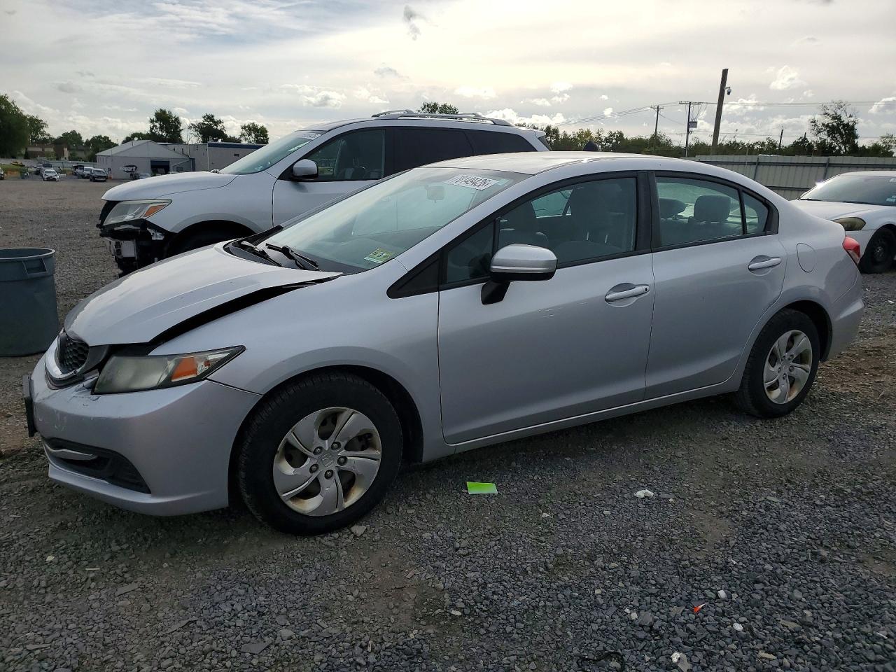 2015 HONDA CIVIC LX | 19XFB2F57FE202014 | UPCARS