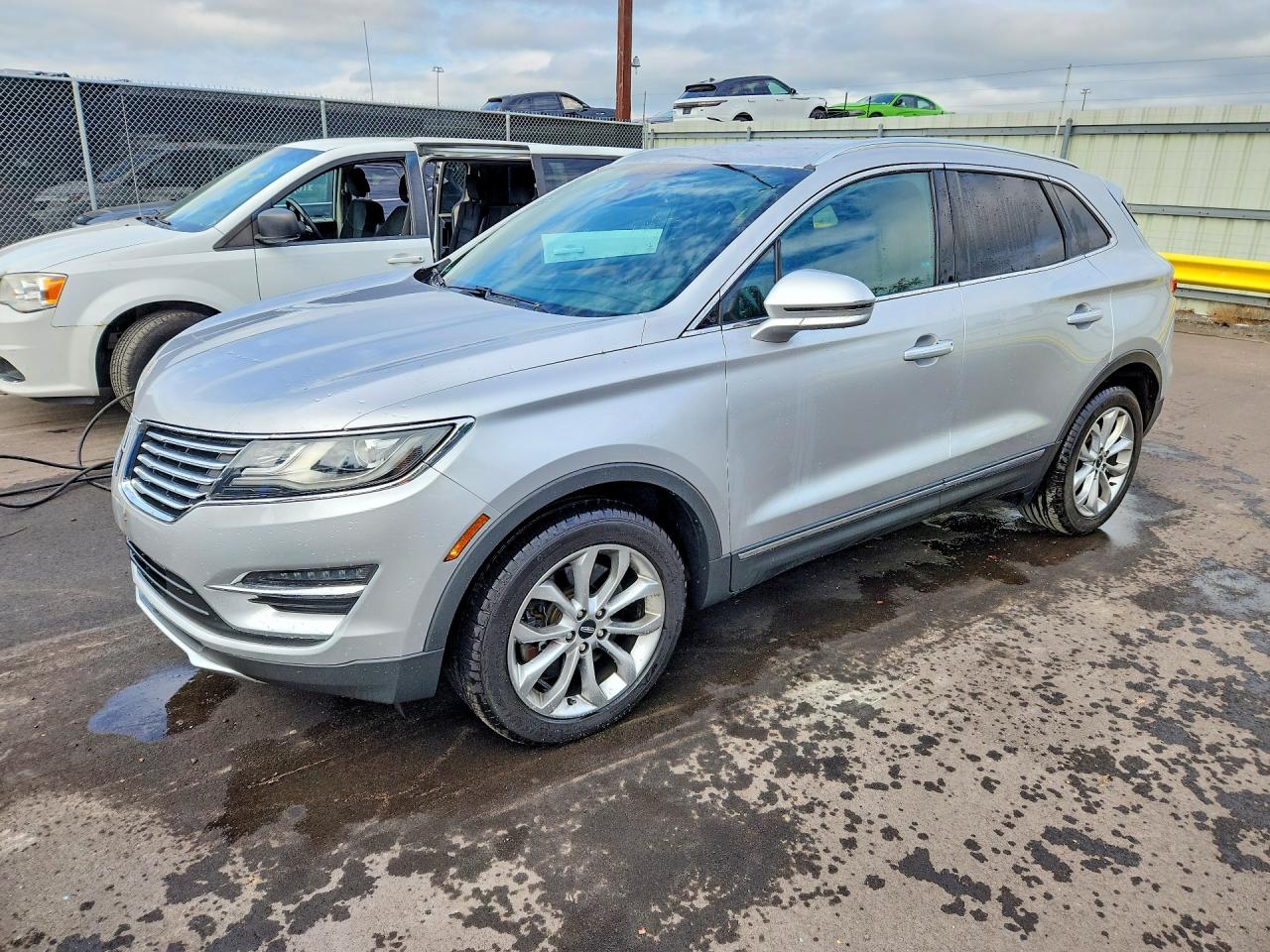2016 LINCOLN MKC SELECT | 5LMCJ2D96GUJ04633 | UPCARS