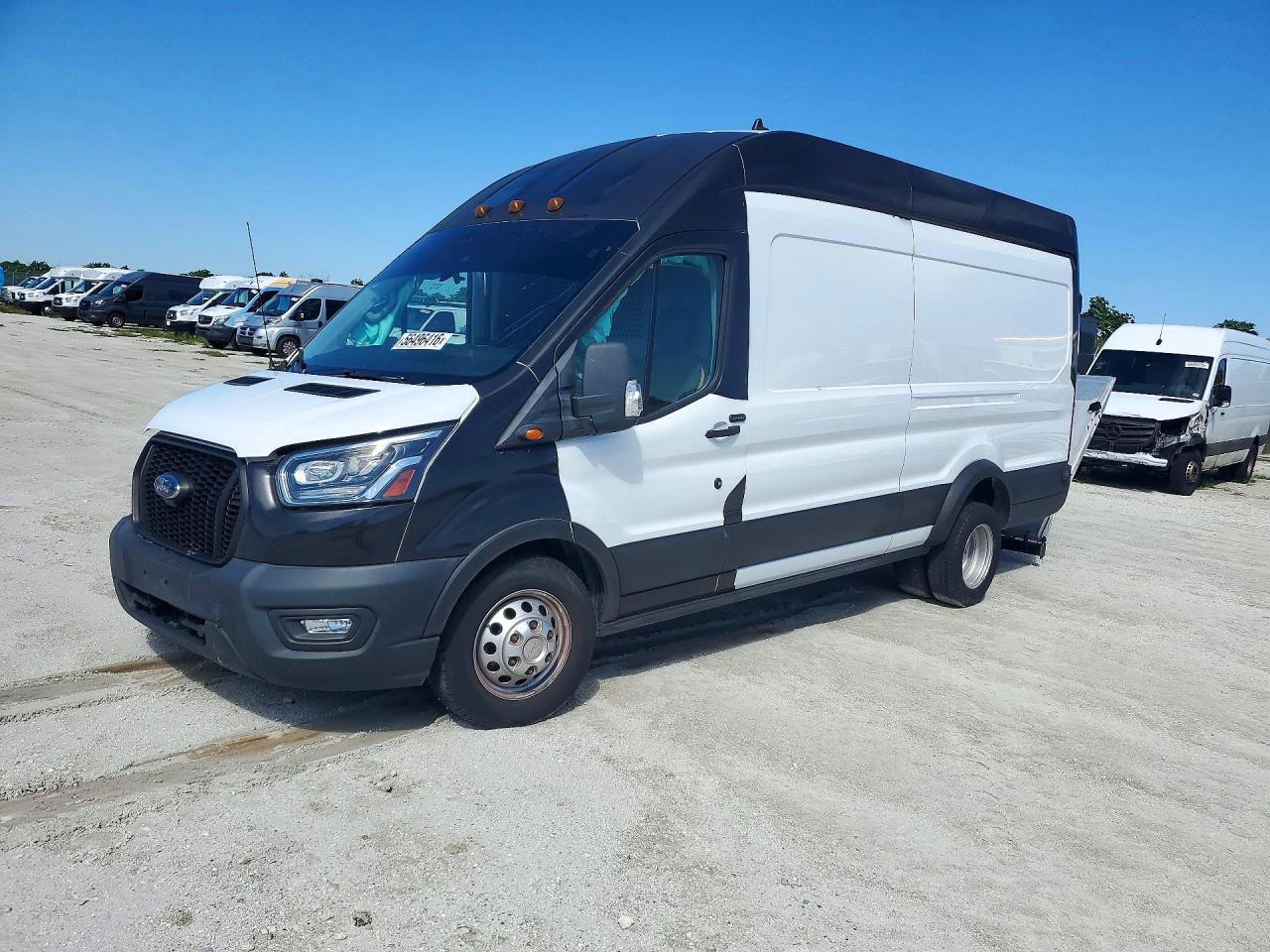 2024 FORD TRANSI T-350 HD | 1FTBF4XG3RKA07169 | UPCARS