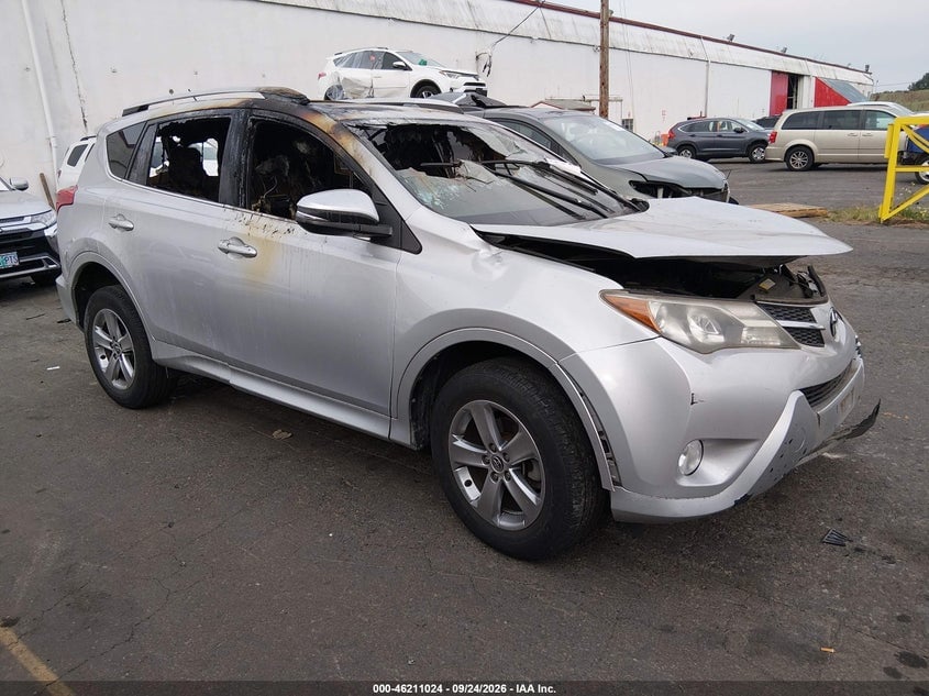 2015 TOYOTA RAV4 XLE | 2T3WFREV2FW212677 | UPCARS