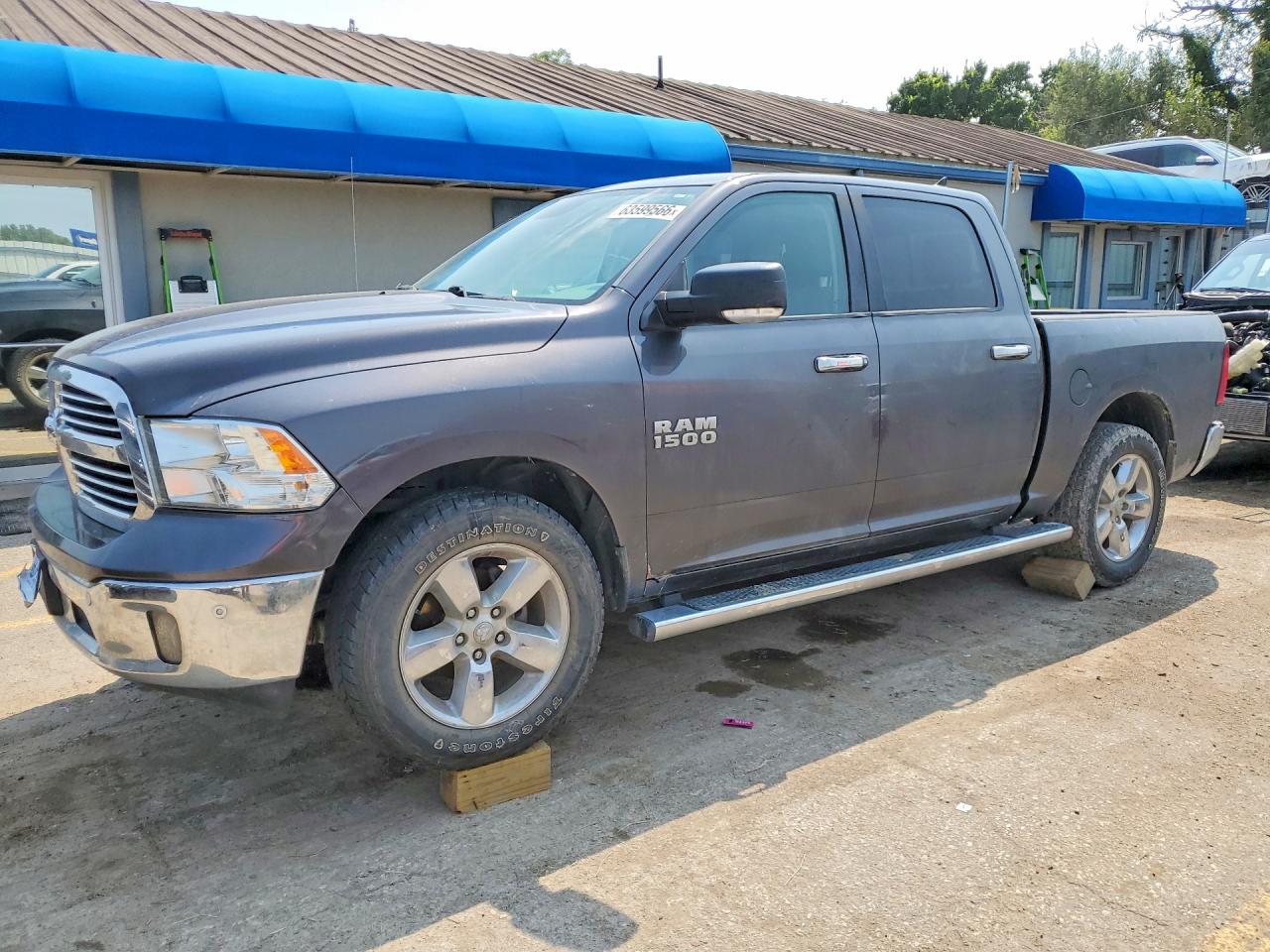 2017 RAM 1500 SLT | 1C6RR7LG5HS507661 | UPCARS