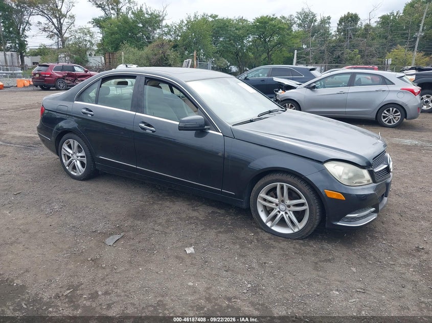 2012 MERCEDES-BENZ C-CLASS C 300 LUXURY | WDDGF8BB0CA673837 | UPCARS