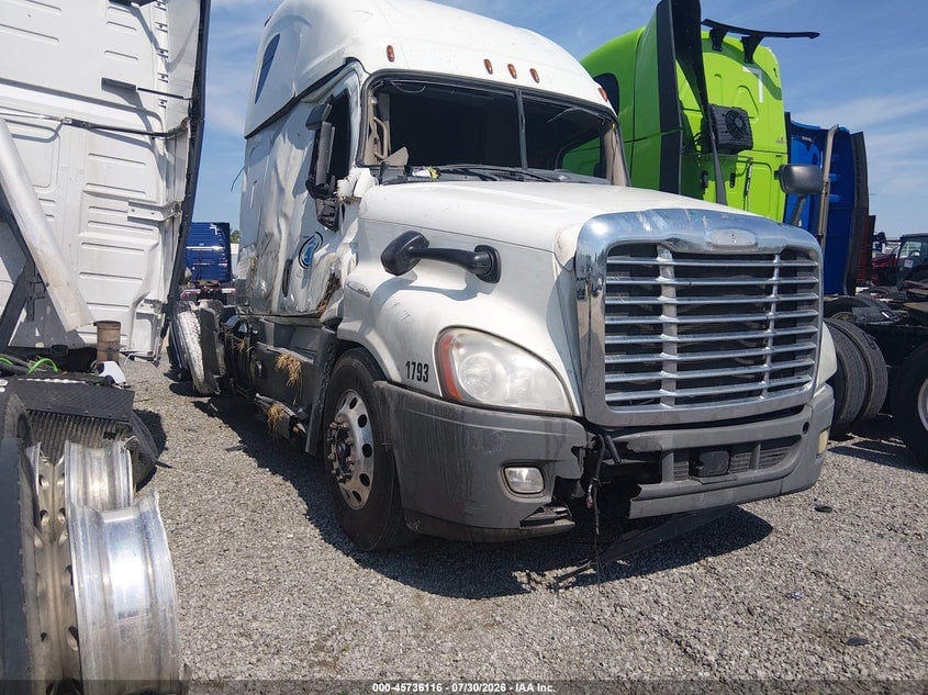 2018 FREIGHTLINER CASCADIA 125 | 3AKJGLDR4JSJM2326 | UPCARS