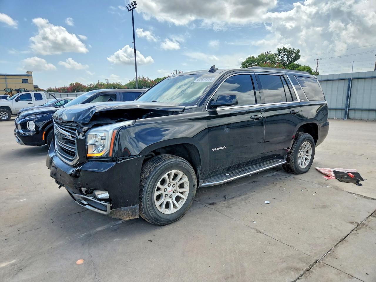 2017 GMC YUKON SLT | 1GKS2BKC2HR385529 | UPCARS