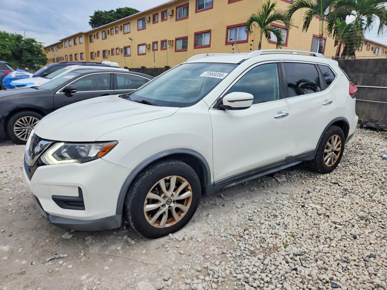 2018 NISSAN ROGUE SV | KNMAT2MT0JP584503 | UPCARS