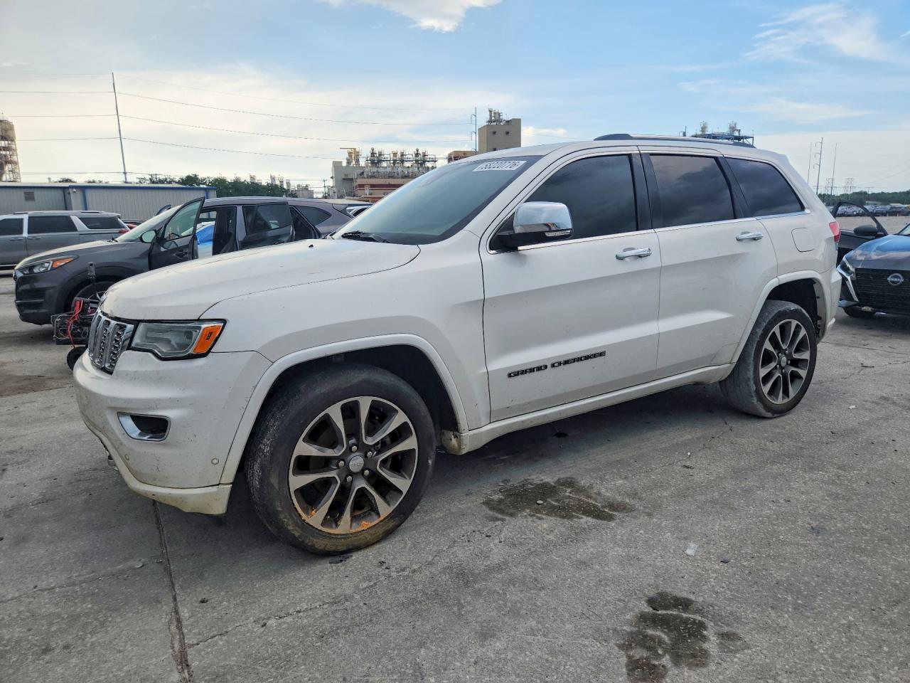 2017 JEEP CHEROKEE OVERLAND | 1C4RJECG1HC877925 | UPCARS