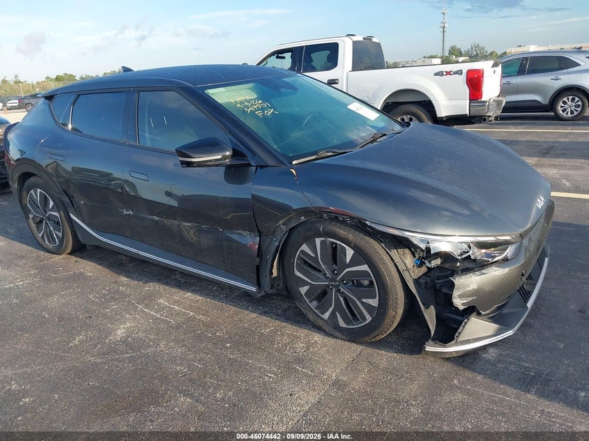 2024 KIA EV6 LIGHT LONG RANGE | KNDC34LA6R5215267 | UPCARS