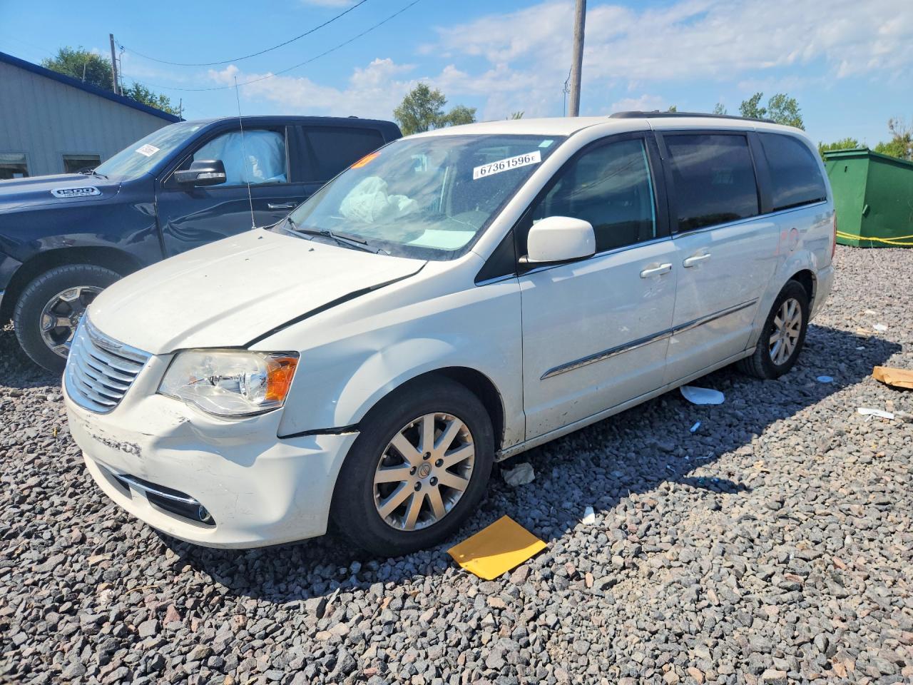 2013 CHRYSLER MINIVAN TOURING | 2C4RC1BG7DR737514 | UPCARS