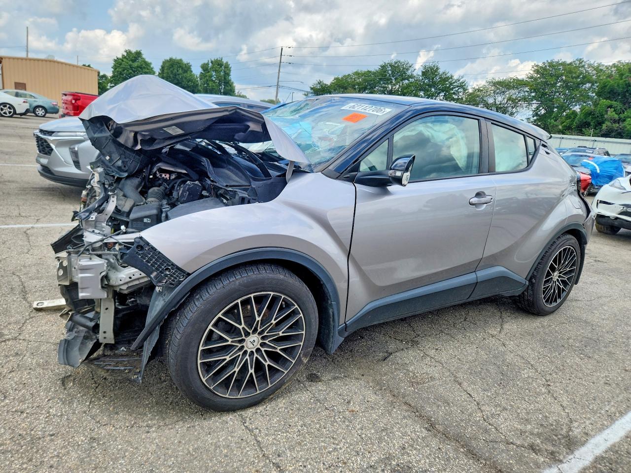 2019 TOYOTA C-HR XLE | NMTKHMBX2KR094643 | UPCARS