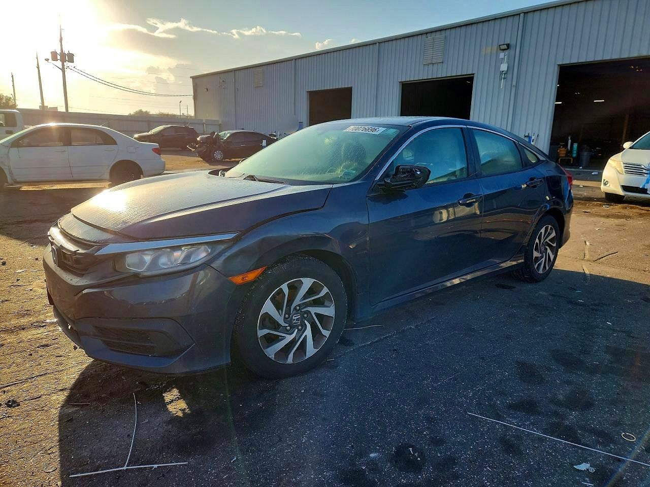 2018 HONDA CIVIC EX | 2HGFC2F71JH550906 | UPCARS