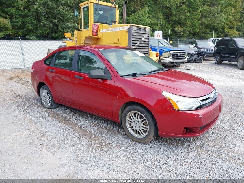 2011 FORD FOCU SE | 1FAHP3FN6BW204276 | UPCARS