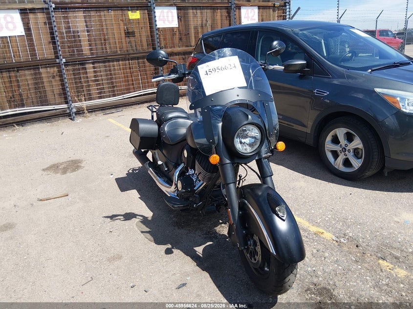 2016 INDIAN MOTORCYCLE CO. CHIEF DARK HORSE | 56KCCDAA4G3327023 | UPCARS