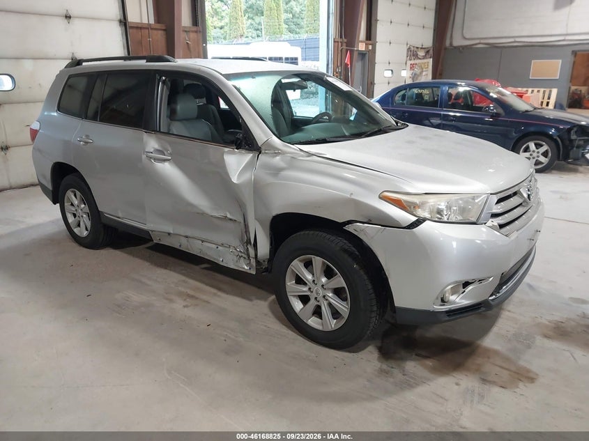 2012 TOYOTA HIGHLANDER BASE V6 | 5TDBK3EH6CS126724 | UPCARS