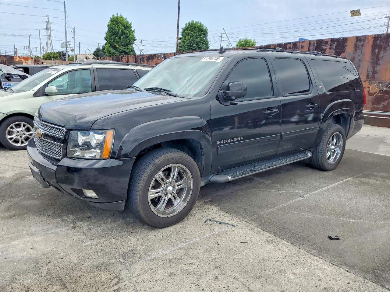 2011 CHEVROLET SUBURBAN K1500 LT | 1GNSKJE3XBR368932 | UPCARS