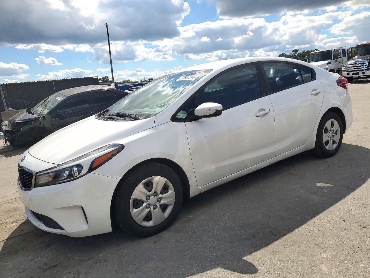 2017 KIA FORTE LX | 3KPFL4A74HE144836 | UPCARS