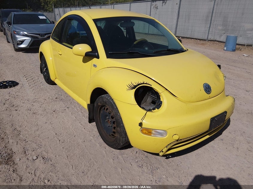 2003 VOLKSWAGEN NEW BEETLE GL | 3VWBK21C43M408099 | UPCARS