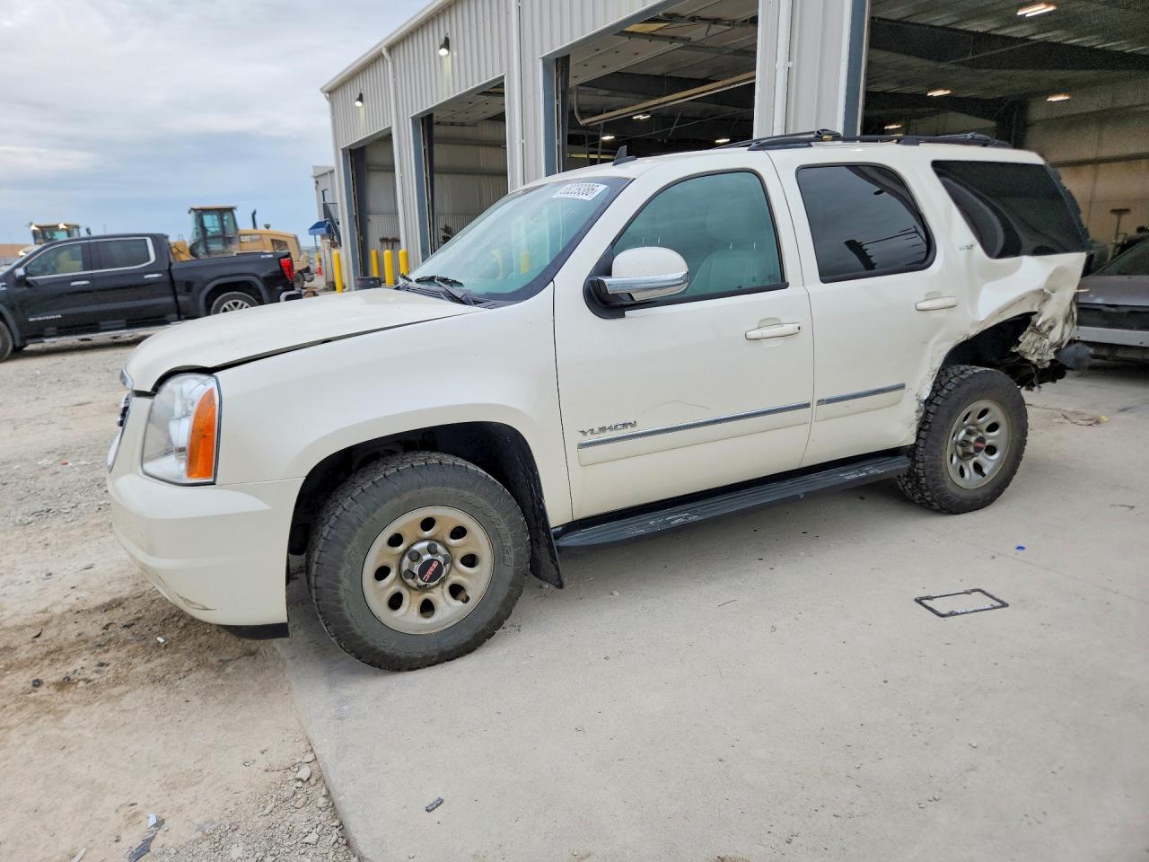2012 GMC YUKON SLT | 1GKS2CE01CR150135 | UPCARS