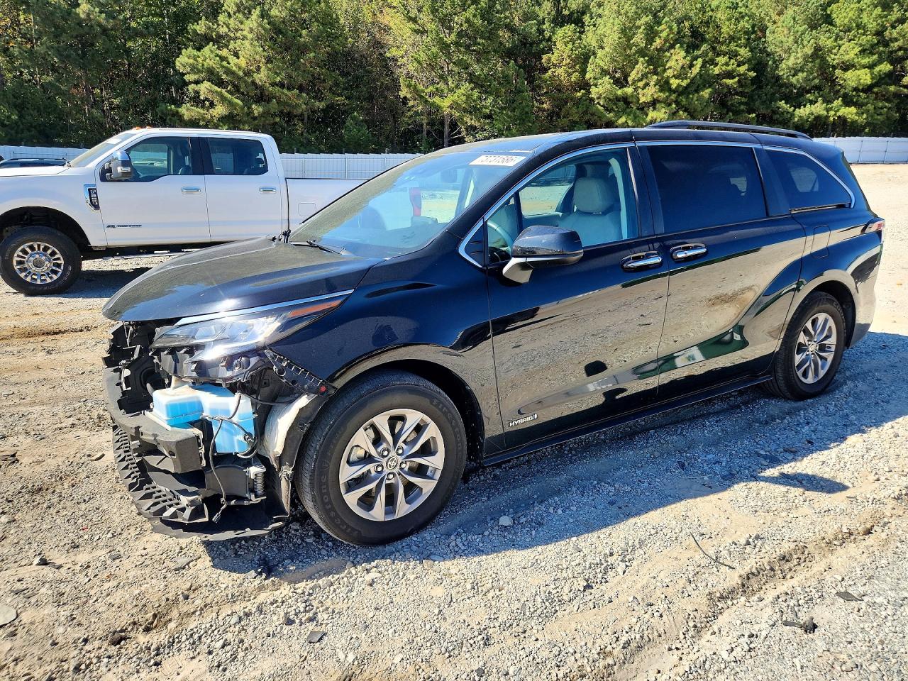 2021 TOYOTA SIENNA XLE | 5TDYRKECXMS071331 | UPCARS